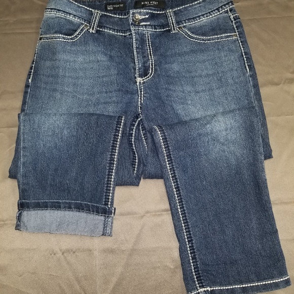 Nine West - Picture 2 of 3